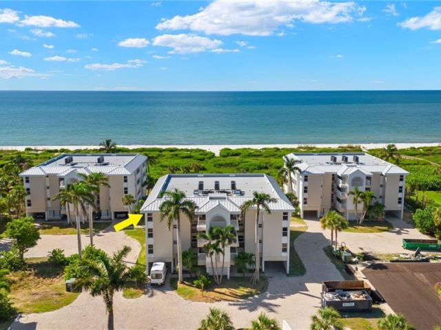 Beachcomber Condo