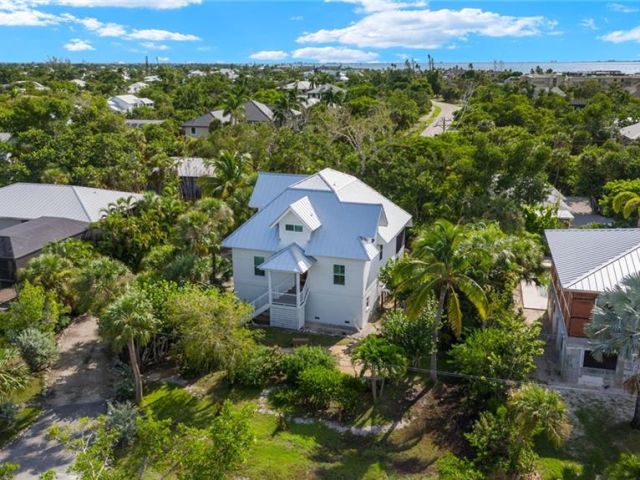 Sanibel Shores