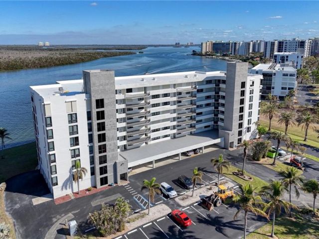 The Palms Of Bay Beach