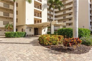 High Rise (8+), 15 Bluebill Ave # 1006, Naples FL 3410834108 