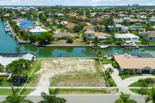 Land, 589 Spinnaker Dr, Marco Island FL 34145