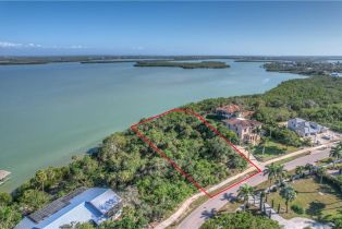 Land, 621 Inlet Dr, Marco Island FL 34145