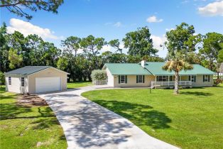 Ranch,Single Family Residence, 20587 Charing Cross Estero, FL 33928 