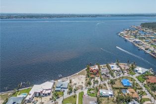 Land, 238 Bayshore Dr, Cape Coral FL 33904