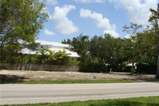 Land, 695 Broad Ave S, Naples FL 34102