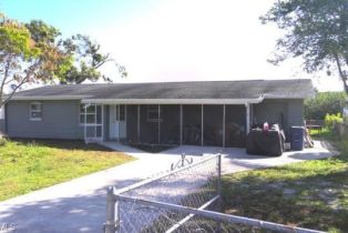 Ranch,Single Family Residence, 135 Schneider East Fort Myers, FL 33905 