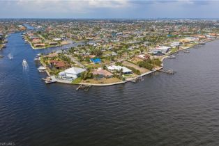 ,  , Cape Coral, CA 33904 - 2