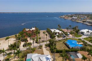 ,  , Cape Coral, CA 33904 - 4