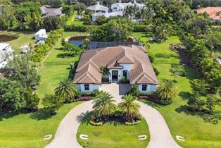 Ranch,Single Family Residence, 179 Mahogany Pelican Bay, FL 34108 