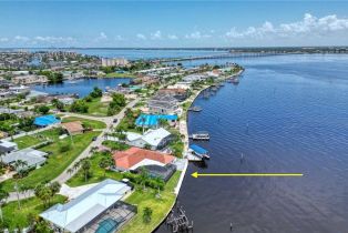 Ranch,Single Family Residence, 1608 Edith Esplanade Caloosahatchee, FL 33904 