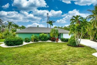 Ranch,Single Family Residence, 1380 Albatross Sanibel Island, FL 33957 