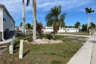 ,  , Bayside Estates, CA 33931 - 9