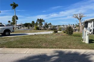 ,  , Bayside Estates, CA 33931 - 4