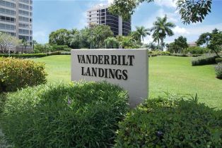 , 11118 Gulf Shore Dr # 404, Naples FL 34108