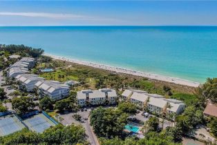 2 Story,Low Rise (1-3), 2126 Gulf Beach Villas, Captiva FL 3392433924 