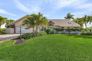 Ranch,Single Family Residence, 6930 Julie Ann Palmetto Point, FL 33919 