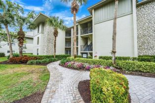 , 40 Cypress View Dr # 40, Naples FL 34113