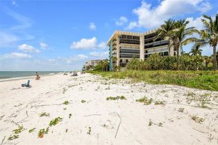 High Rise (8+), 3399 Gulf Shore Blvd N # 605, Naples FL 3410334103 