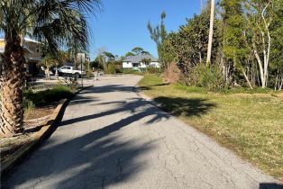 ,  , Charlotte Shores, CA 33922 - 2