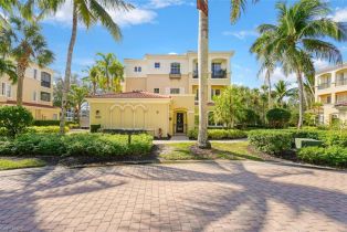 Low Rise (1-3), 2613 Estrella Ct # 2, Naples FL 34109