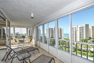 High Rise (8+), 11118 Gulf Shore Dr # 804, Naples FL 34108