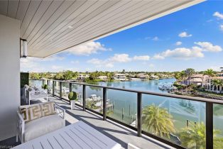 , 1820 Gulf Shore Blvd N # 401, Naples FL 34102