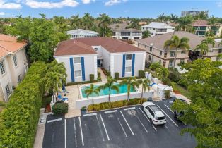 Low Rise (1-3), 1491 Chesapeake Ave # 4, Naples FL 3410234102 