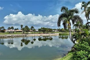 Low Rise (1-3), 16200 Kelly Cove Dr # 215, Fort Myers FL 3390833908 