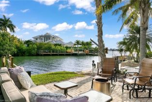 , 1360 Chesapeake Ave # 1362, Naples FL 34102