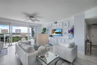 High Rise (8+), 5501 Heron Point Dr # 601, Naples FL 34108