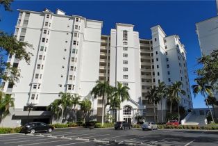 High Rise (8+), 400 FLagship Dr # 704, Naples FL 34108