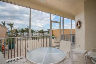 High Rise (8+), 400 FLagship Dr # 306, Naples FL 34108