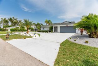 Ranch,Single Family Residence, 3405 16th Caloosahatchee, FL 33904 