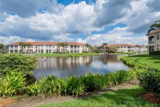 Penthouse,Low Rise (1-3), 500 L'ambiance Cir # 203, Naples FL 34108