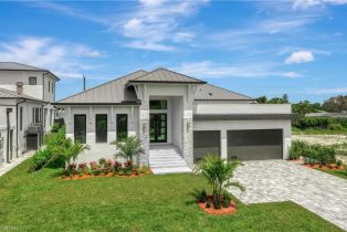 Ranch,Single Family Residence, 1045 Morningside Park Shore, FL 34103 