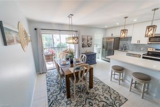 , 788 Park Shore Dr # D27, Naples FL 34103