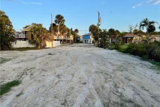 Land, 123-125 Washington Ave, Fort Myers Beach FL 33931