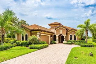 , 7771 Cottesmore Dr, Naples FL 34113