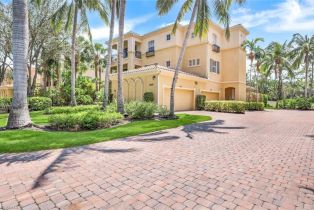 Penthouse,Low Rise (1-3), 2826 Tiburon Blvd E # 103, Naples FL 34109