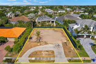 Land, 3670 Crayton Rd, Naples FL 34103