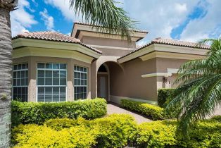 Ranch,Single Family Residence, 6101 Dogleg Dr, Naples FL 34113