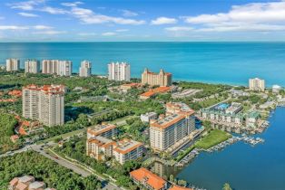 Mid Rise (4-7), 460 Launch Cir # 301, Naples FL 34108