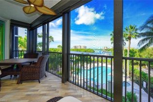 High Rise (8+), 430 Cove Tower Dr # 302, Naples FL 34110