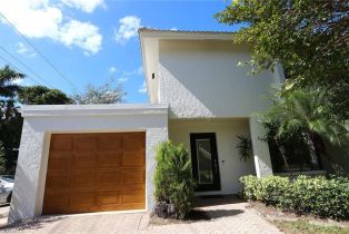 2 Story,Low Rise (1-3), 1140 5th St S # A, Naples FL 34102