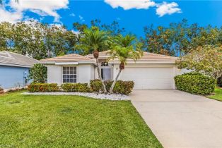 Ranch,Single Family Residence, 25530 Springtide Ct, Bonita Springs FL 34135