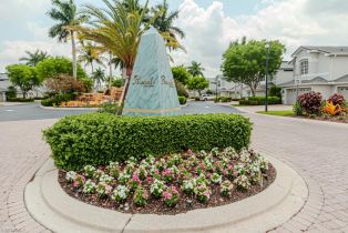 2 Story,Low Rise (1-3), 6015 Pinnacle Ln # 5, Naples FL 34110