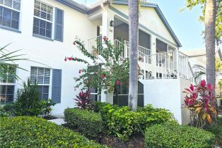 Low Rise (1-3), 818 Tanbark Dr # 102, Naples FL 34108