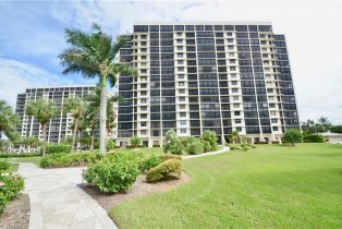 High Rise (8+), 10851 Gulf Shore Dr # 303, Naples FL 34108