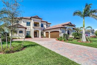 Multi-Story Home,Single Family Residence, 9902 Corso Bello Dr, Naples FL 34113