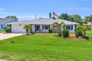 Ranch,Single Family Residence, 12878 Iona Shell Point, FL 33908 